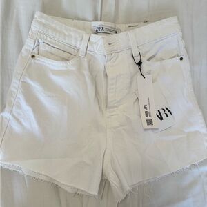 Zara White Jean Shorts with Frayed Hem